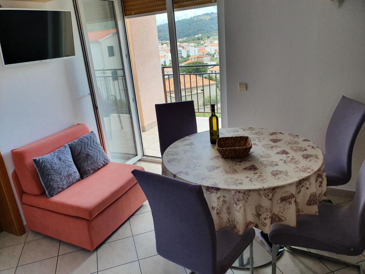 Apartments Jelica Слатине Экстерьер фото