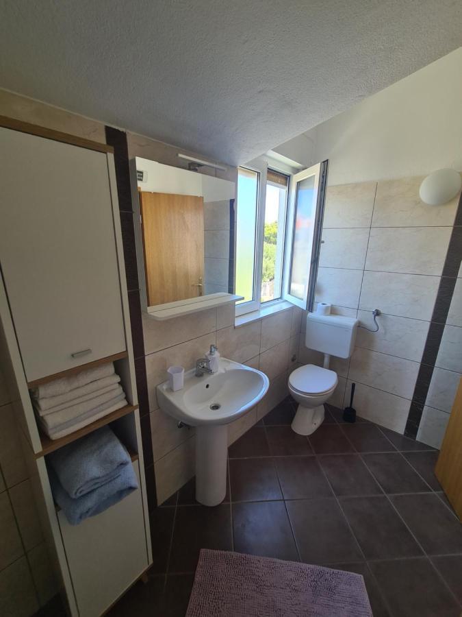 Apartments Jelica Слатине Экстерьер фото